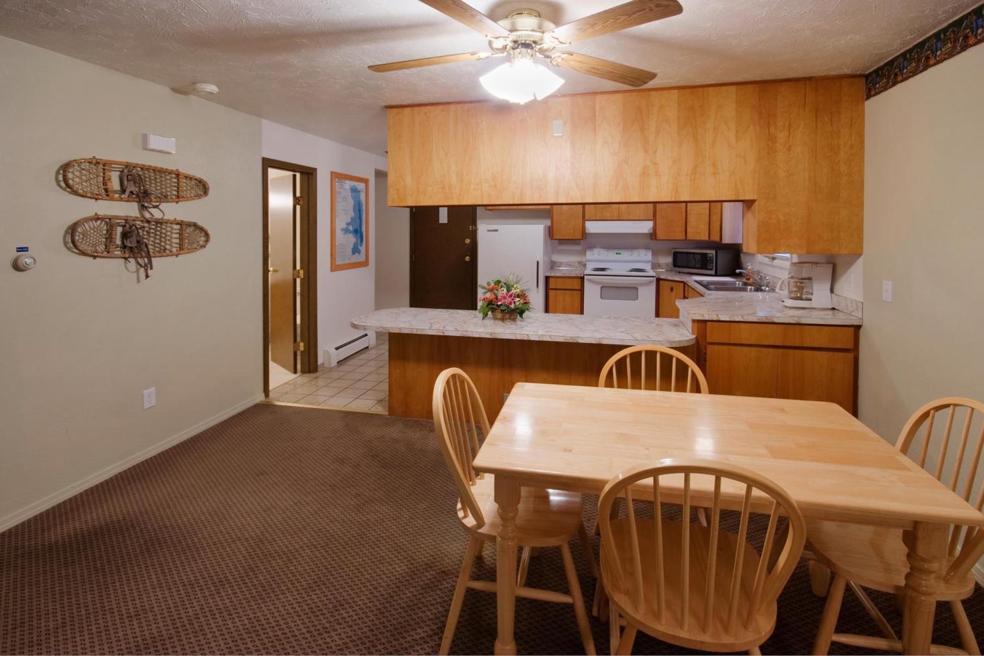 Americas Best Value Inn Полсон Екстер'єр фото